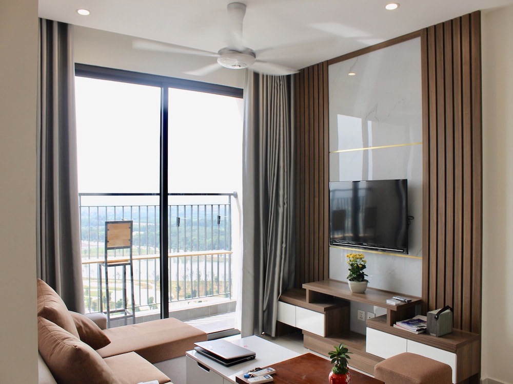 Mức cọc phổ biến là 500.000đ/phòng hoặc 1.000.000đ/căn, hoàn lại sau khi trả phòng.